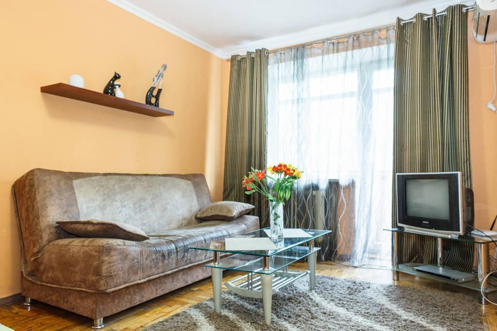 Apartment On Sobornyi Avenue 143 Near Intourist Hotel Zaporizhia 외부 사진