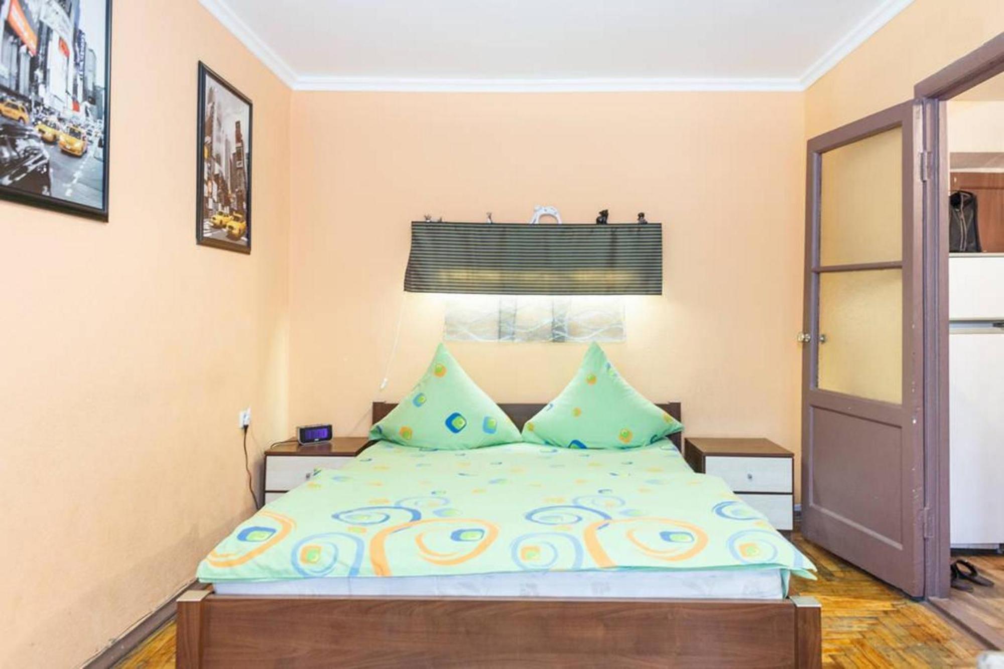 Apartment On Sobornyi Avenue 143 Near Intourist Hotel Zaporizhia 외부 사진